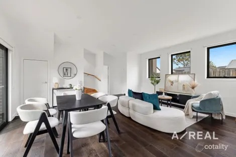 Property photo of 3/15 Manoon Road Clayton South VIC 3169