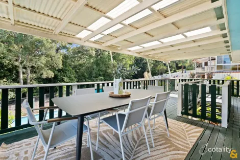 Property photo of 27 Yaringa Street Manly West QLD 4179