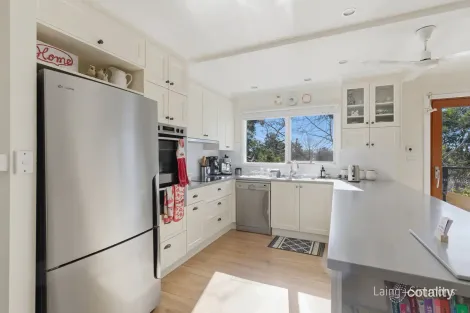 Property photo of 10 Caroline Crescent Armidale NSW 2350