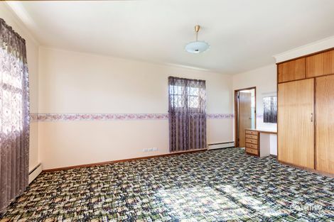 Property photo of 16 Tylden Street Dennington VIC 3280