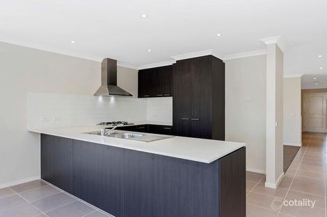 Property photo of 10 Isidore Drive Doreen VIC 3754