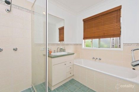 Property photo of 7 Silverpine Crescent Oxenford QLD 4210