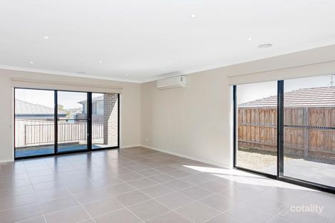 Property photo of 10 Isidore Drive Doreen VIC 3754
