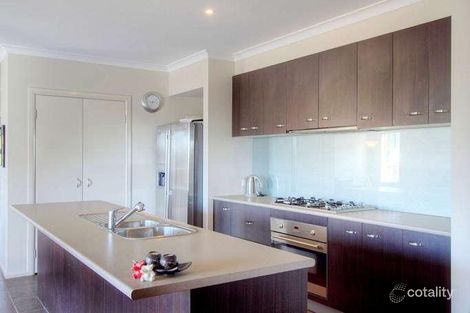 Property photo of 41 Bronson Circuit Cranbourne North VIC 3977