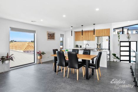 Property photo of 2/13 Lorrie Place Park Grove TAS 7320