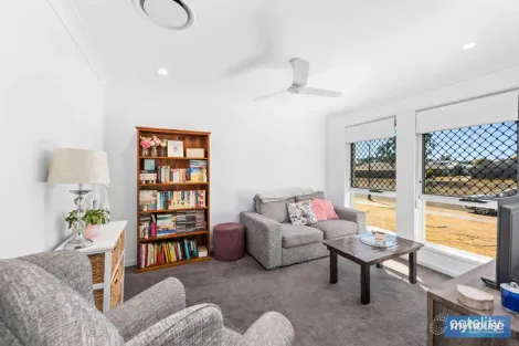 Property photo of 17 Keding Road Westbrook QLD 4350