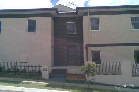 Property photo of 24 Parkside Crescent Campbelltown NSW 2560