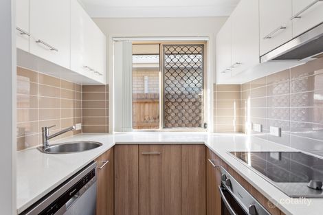 Property photo of 2/30 Ada Street Leichhardt QLD 4305