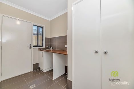 Property photo of 8 Barolits Street Denman Prospect ACT 2611