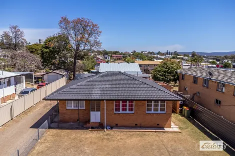 9 HOOD ST, GATTON, QLD 4343