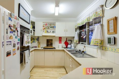 Property photo of 31 Meredith Crescent Hampton Park VIC 3976