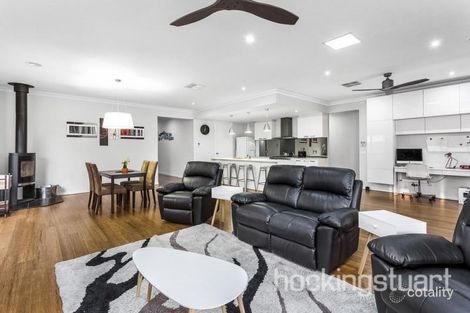 Property photo of 41 Lancefield Circuit Eynesbury VIC 3338