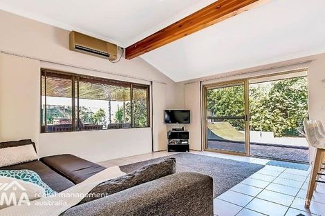 Property photo of 9 Silkeborg Crescent Joondalup WA 6027
