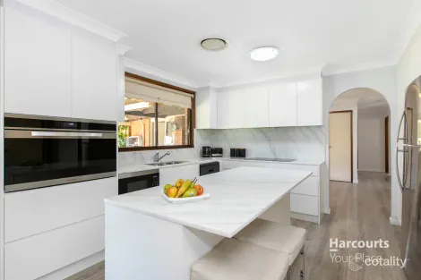 Property photo of 1 Tonga Close St Clair NSW 2759
