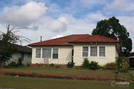 11 Bryson Ave, Kotara, NSW 2289