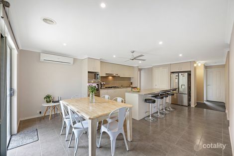 Property photo of 5 White Gum Court Drouin VIC 3818