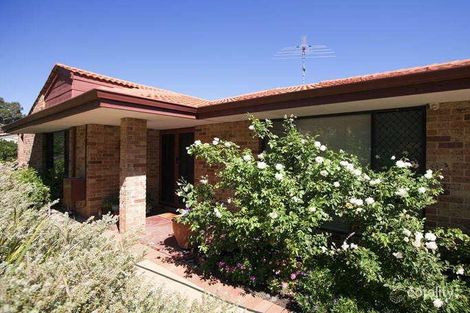 Property photo of 19 Henrietta Avenue Mount Nasura WA 6112