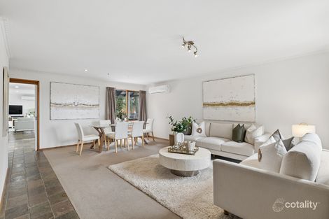 Property photo of 8 Reginald Close Berwick VIC 3806