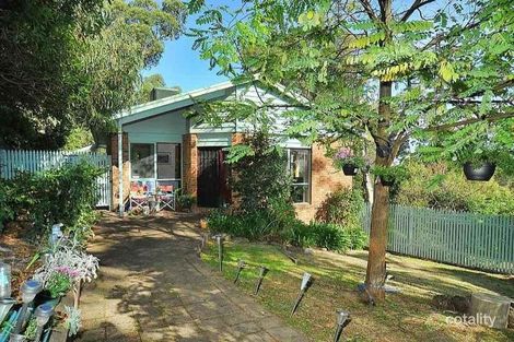 2 Vernon St, Upper Ferntree Gully, VIC 3156