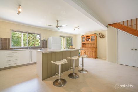 Property photo of 1 Silverton Drive Tannum Sands QLD 4680