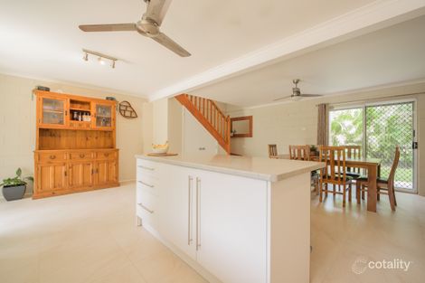 Property photo of 1 Silverton Drive Tannum Sands QLD 4680