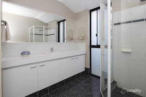 Property photo of 4 Millcroft Elbow Jandakot WA 6164