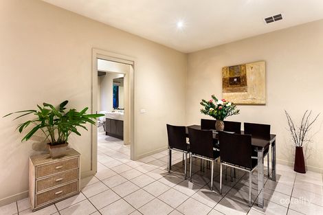 Property photo of 10 Everett Court Macleod VIC 3085