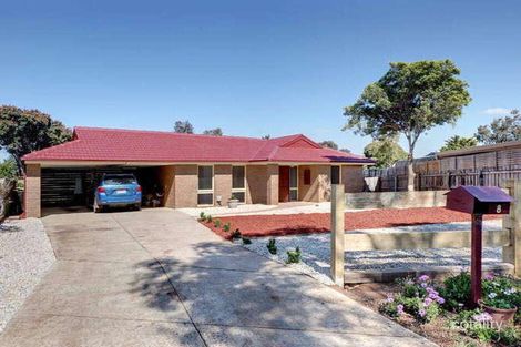 Property photo of 8 Tarwin Court Brookfield VIC 3338