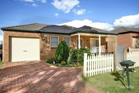 Property photo of 22 Steamer Place Currans Hill NSW 2567