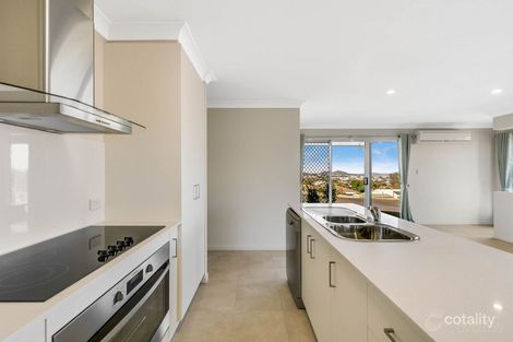 Property photo of 2/41 Barlow Street Cranley QLD 4350
