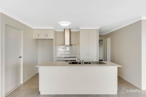 Property photo of 2/41 Barlow Street Cranley QLD 4350