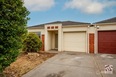 Property photo of 13 Ruby Place Werribee VIC 3030