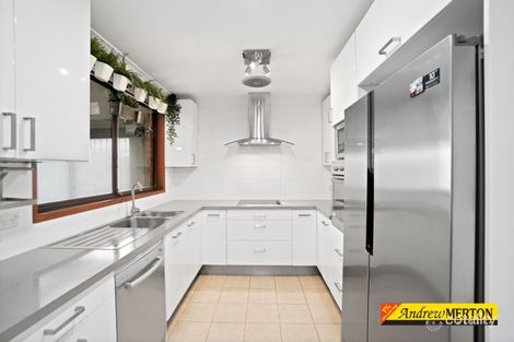 Property photo of 8 Chesham Place Plumpton NSW 2761