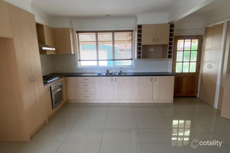 Property photo of 31 Ridge Drive Avondale Heights VIC 3034