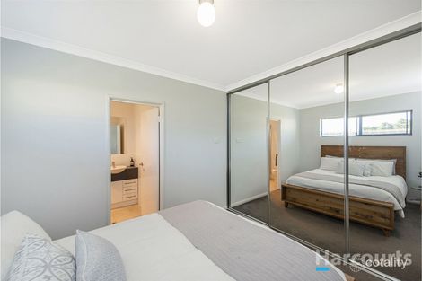 70b Kemp St, Pearsall, WA 6065