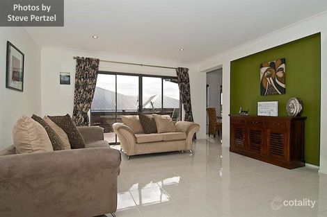 Property photo of 24 Riverbreeze Crescent Maudsland QLD 4210