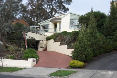17 Harman Cl, Doncaster East, VIC 3109