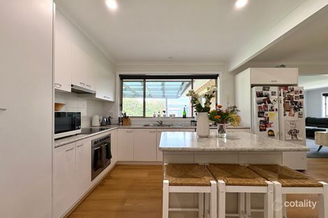 Property photo of 17 Parkgate Lane Grovedale VIC 3216