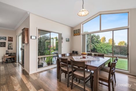 Property photo of 132 Himalaya Drive Table Top NSW 2640