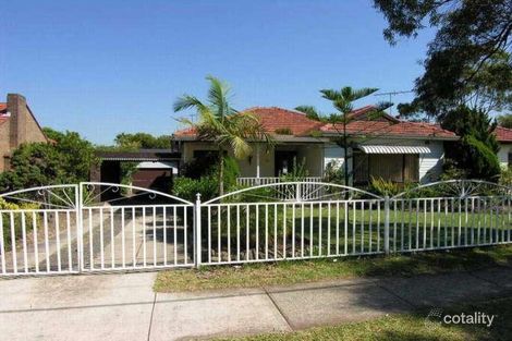 23 Wesley St, Greenacre, NSW 2190