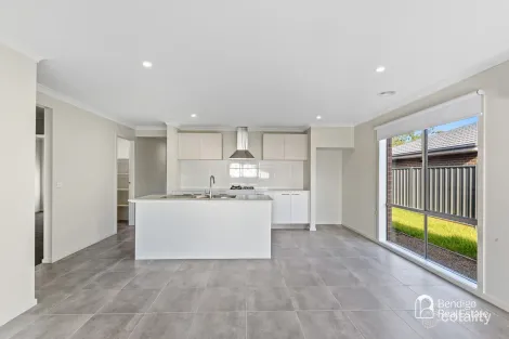 54 Coomoora Cct, Strathfieldsaye, VIC 3551
