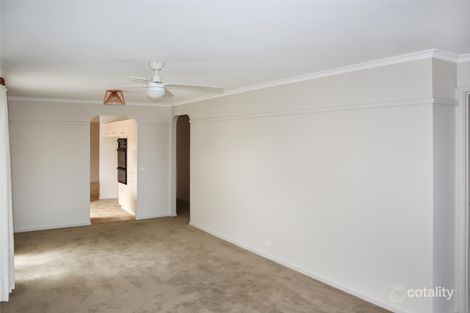 Property photo of 3 Denham Crescent Cranbourne North VIC 3977