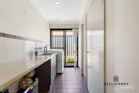 Property photo of 6 Cornforth Way Piara Waters WA 6112