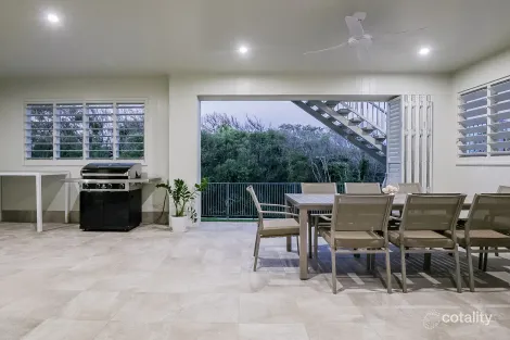 Property photo of 38 Atlantis Boulevard Agnes Water QLD 4677