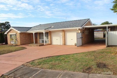 Property photo of 10 Morgan Close Prairiewood NSW 2176