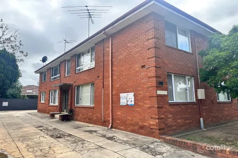 2/239 The Horsley Dr, Fairfield East, NSW 2165