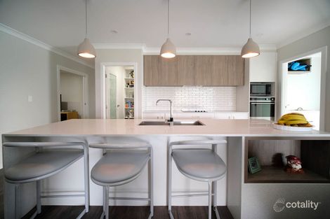 Property photo of 11 Hillside Terrace Black Head NSW 2430