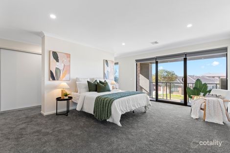 Property photo of 12 Allunga Way Werribee VIC 3030