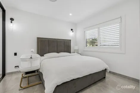 Property photo of 218 Waterloo Road Greenacre NSW 2190