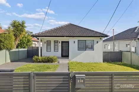 Property photo of 218 Waterloo Road Greenacre NSW 2190